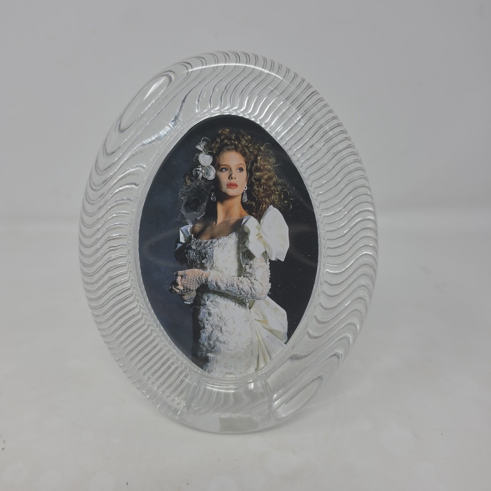 Wedding Photo Picture Frame 6 1/4 X 5" Mikasa Oval Crystal Glass Frame. D